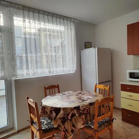 Rare 3br 2 Bath Cacao Sleeps 8 Sunny Beach