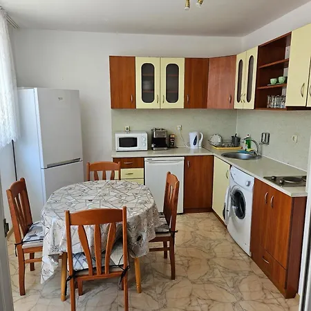 Rare 3br 2 Bath Cacao Sleeps 8 Sunny Beach