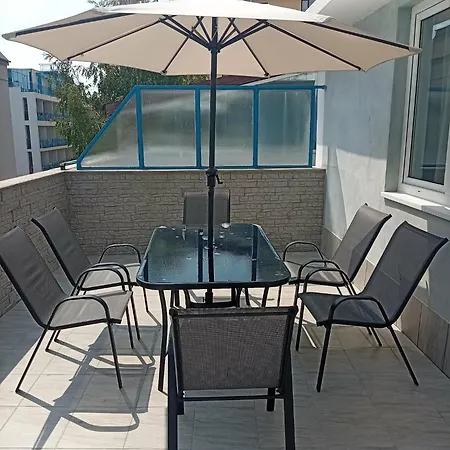 Rare 3br 2 Bath Cacao Sleeps 8 Sunny Beach